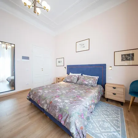 Five Mantellate 9 Florenz