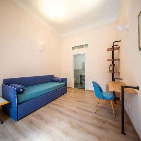 Five Mantellate 9 Florenz