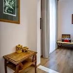 B&B Five Mantellate 9 4*
