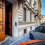 Five Mantellate 9 B&B 4*