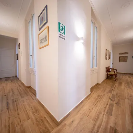 Bed & Breakfast Five Mantellate 9 3*