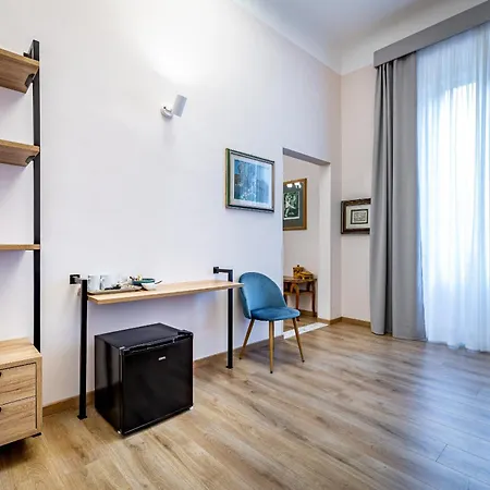 Five Mantellate 9 Гостевой дом 3*