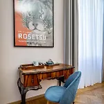 Five Mantellate 9 ベッド・アンド・ブレックファスト