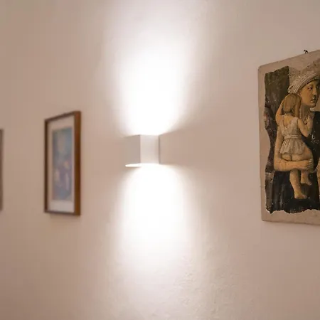 Five Mantellate 9 Oda ve Kahvaltı 3*