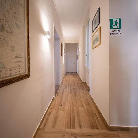 Oda ve Kahvaltı Five Mantellate 9