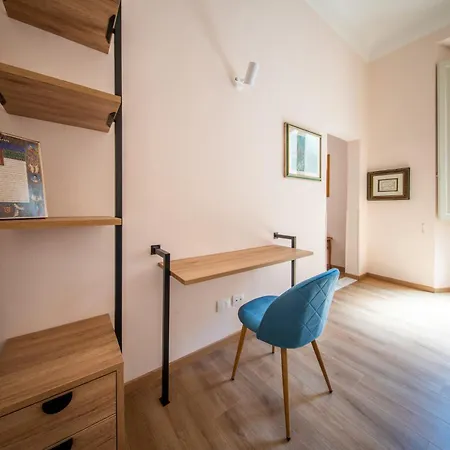 Five Mantellate 9 3*