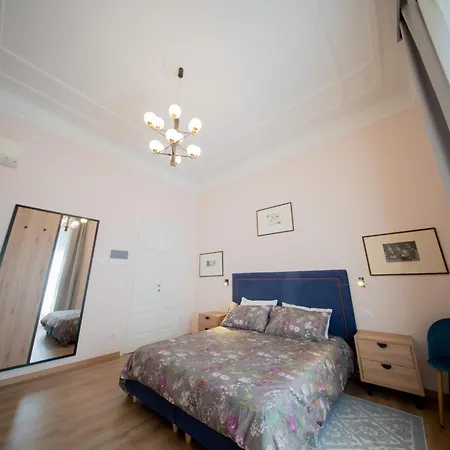 Five Mantellate 9 3* Florencie