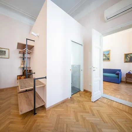 Five Mantellate 9 Couette-café Florence