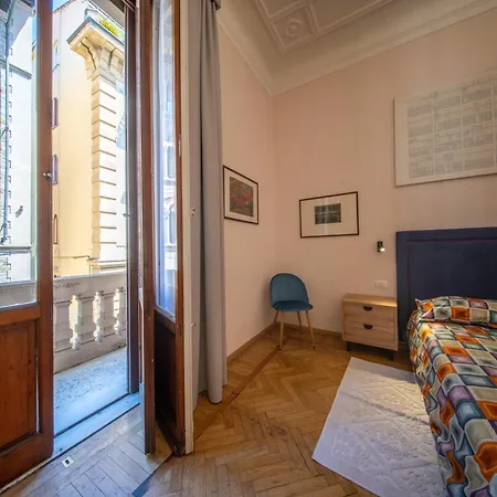 Five Mantellate 9 Floransa