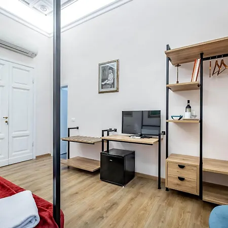 Five Mantellate 9 3* Florencie