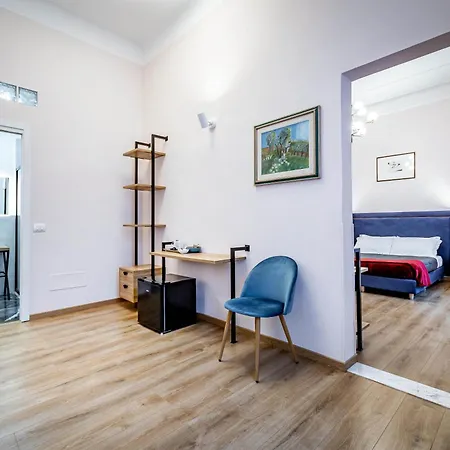 Five Mantellate 9 Bed & Breakfast 3*