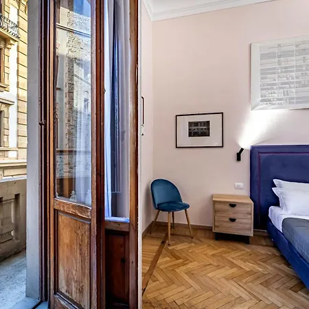 Five Mantellate 9 3*