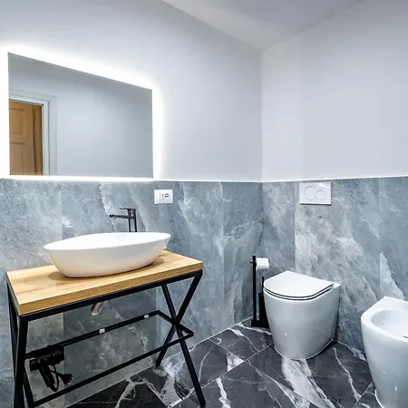 Five Mantellate 9 3* Florencie