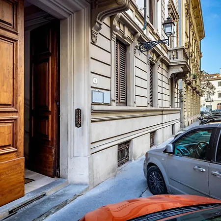 Five Mantellate 9 Bed & Breakfast 3*