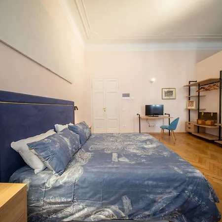 Five Mantellate 9 Bed and Breakfast 3*