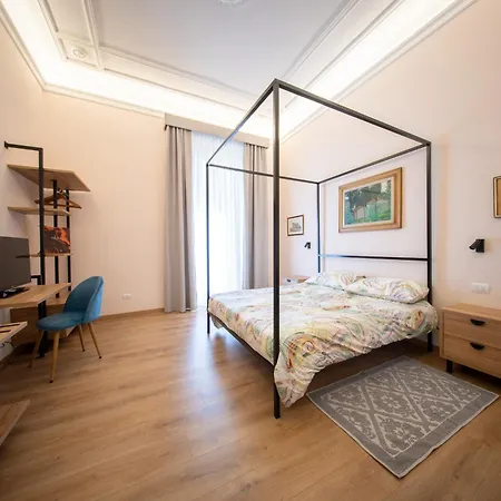 Bed and Breakfast Five Mantellate 9 3*